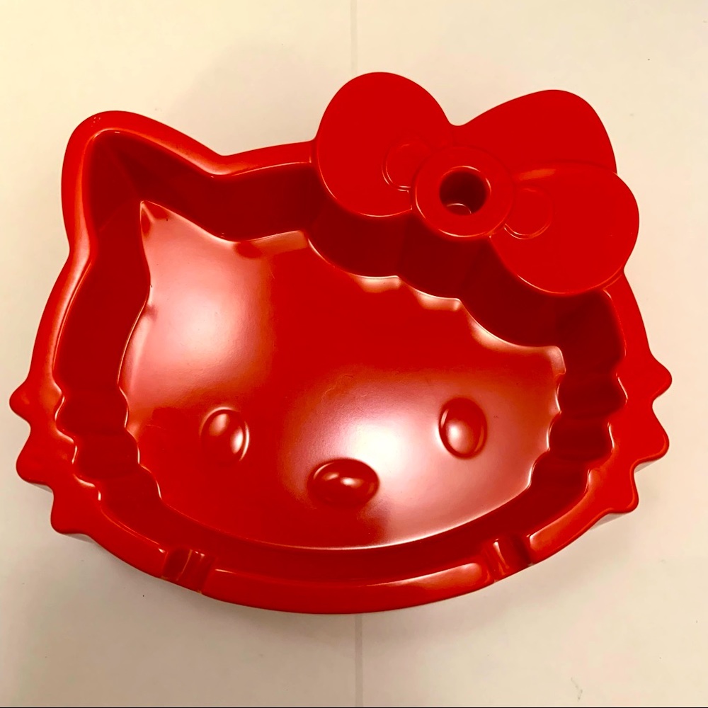 Hello kitty tray